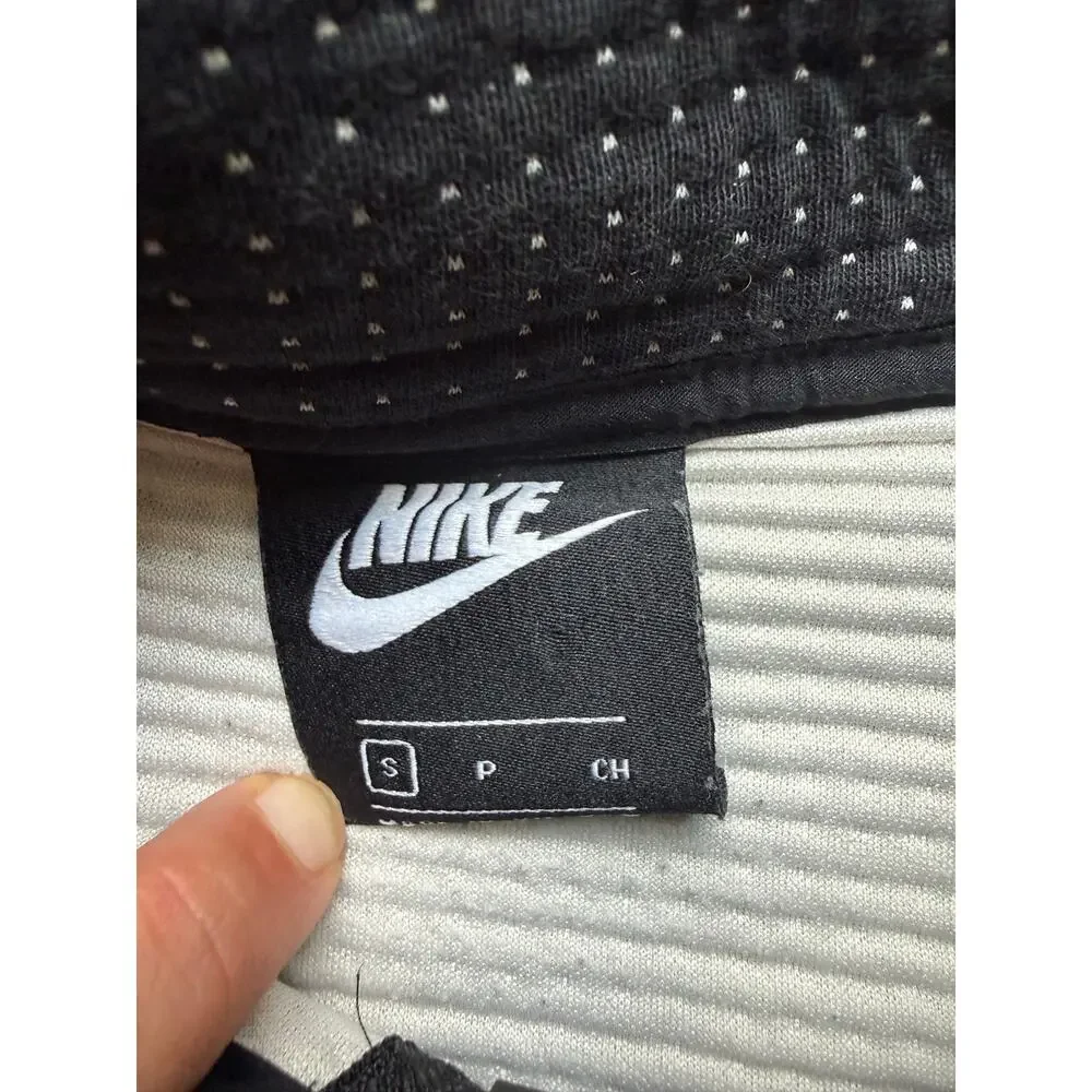 Nike Tech Fleece 1/4 Zip Cropped Sweatshirt, women’s Small Black White Polka Dot